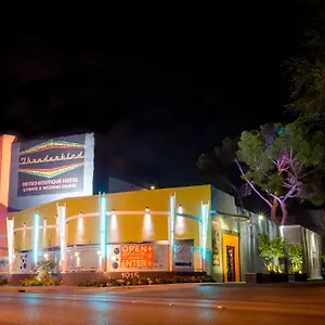 Hotel Thunderbird